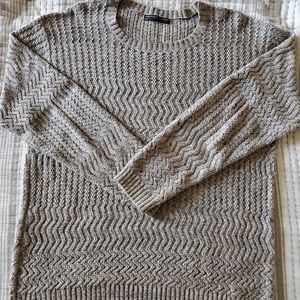 ⚡️ Soft grey sweater crew neck and detailed knit